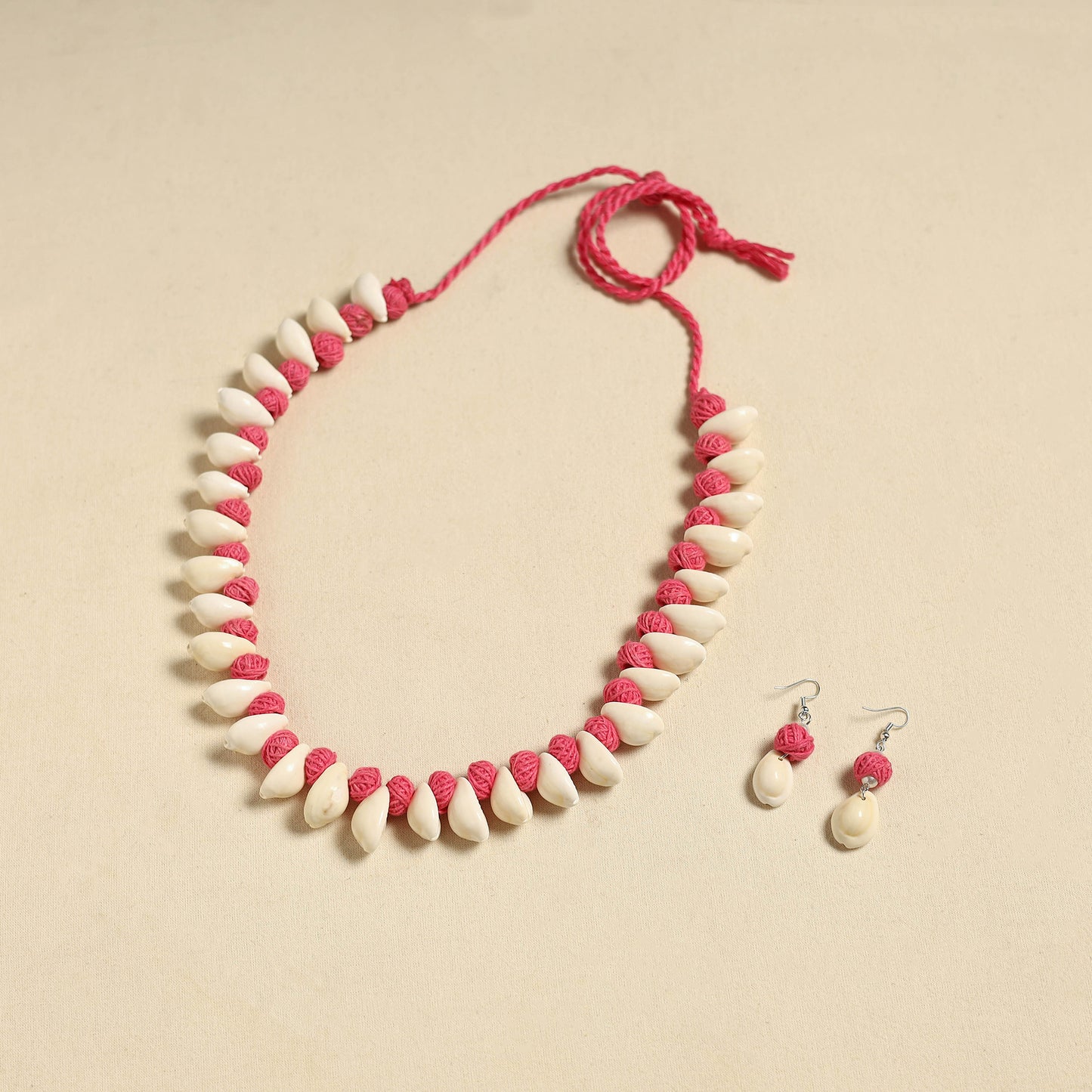 Handcrafted Thread Beads Shell Work Necklace Set 02