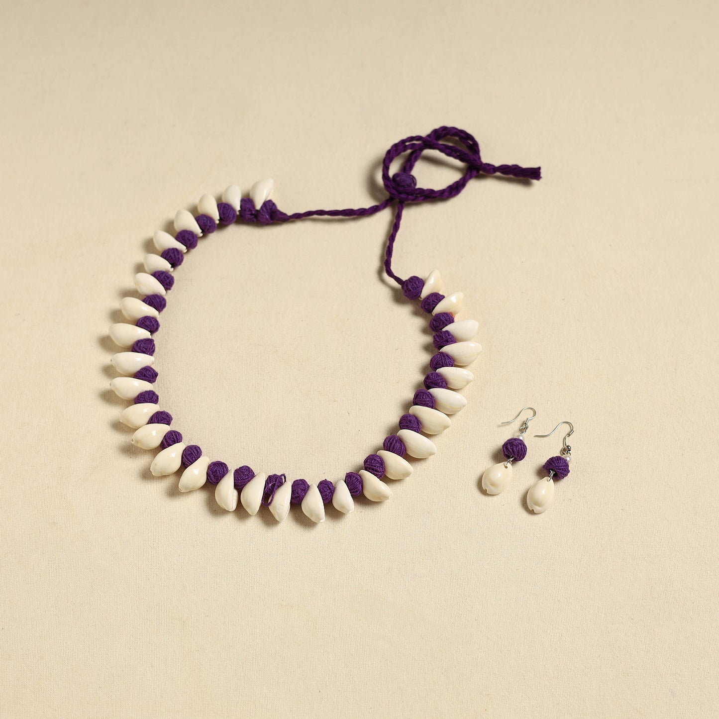 Handcrafted Thread Beads Shell Work Necklace Set 03