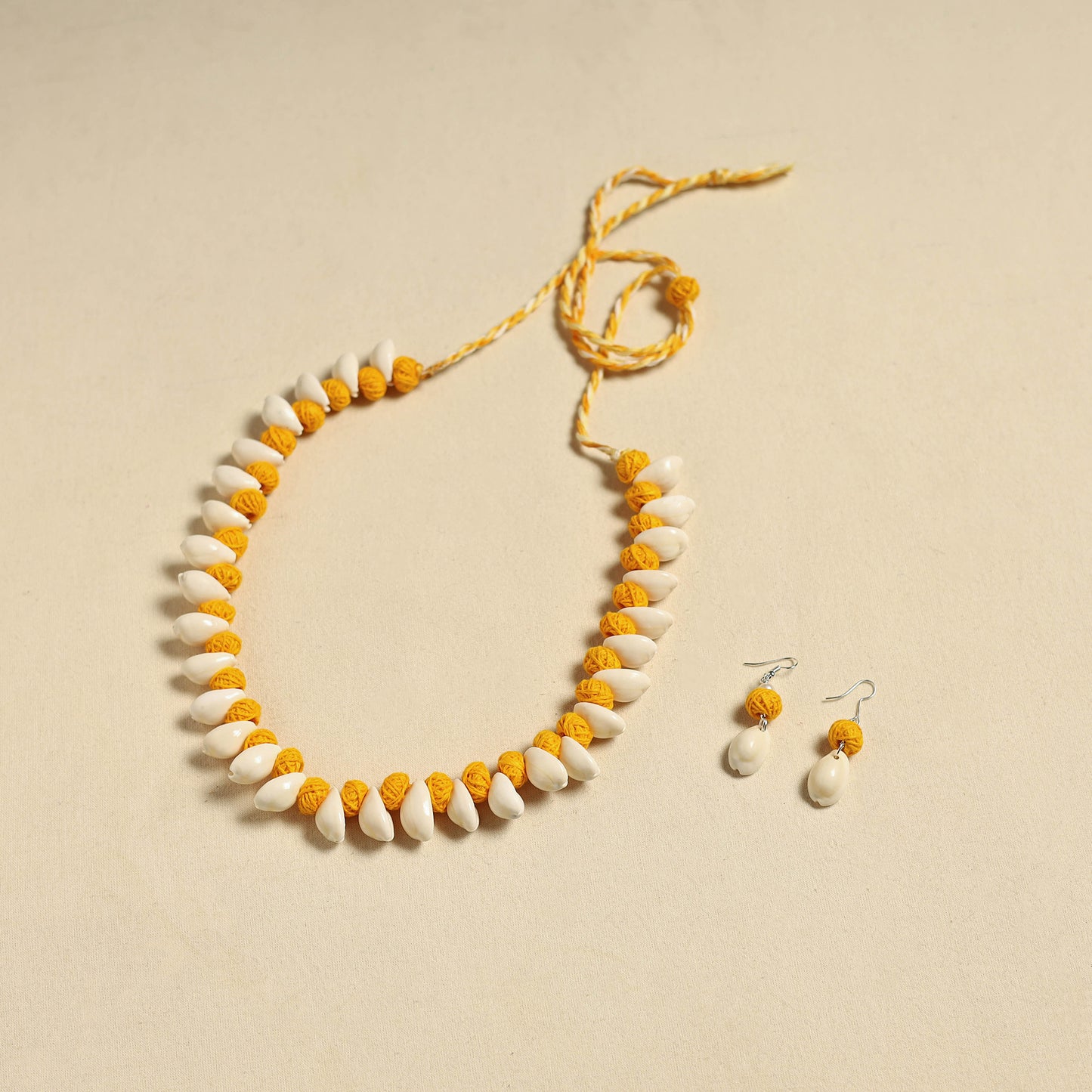 Handcrafted Thread Beads Shell Work Necklace Set 07