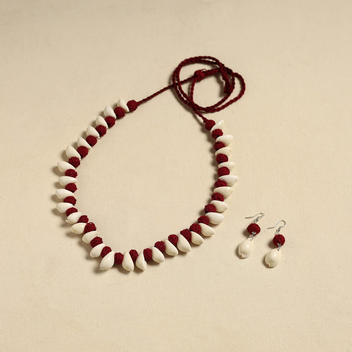 Handcrafted Thread Beads Shell Work Necklace Set 08