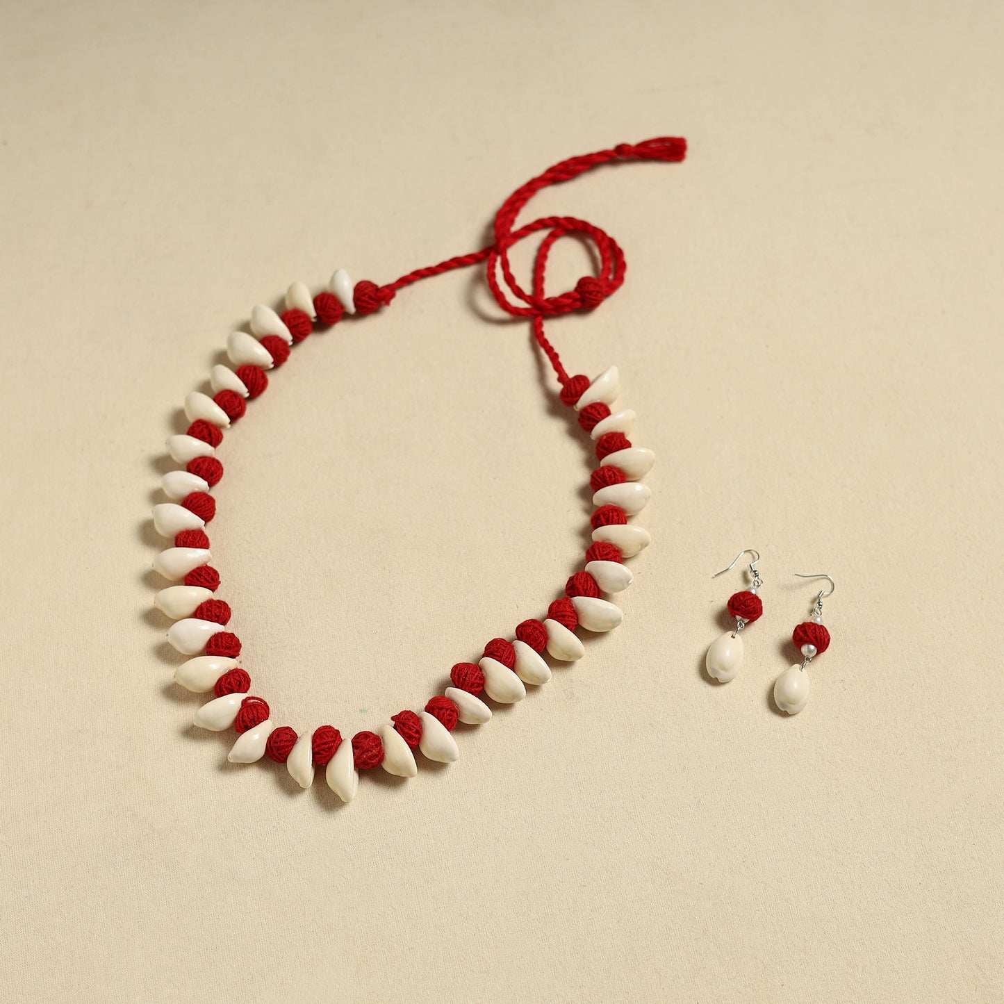 Handcrafted Thread Beads Shell Work Necklace Set 10