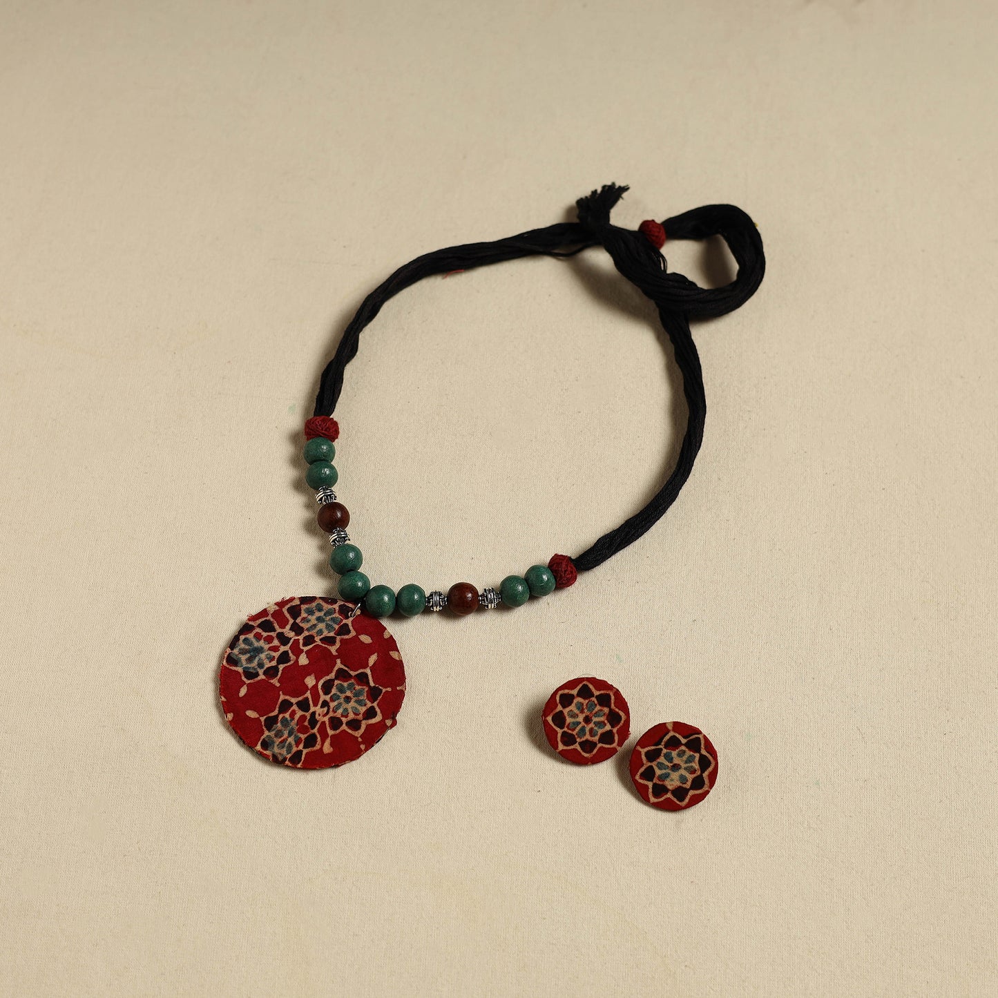 Handcrafted Wooden Beads Fabart Necklace Set 22