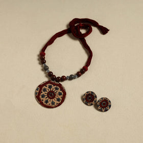 Handcrafted Wooden Beads Fabart Necklace Set 31