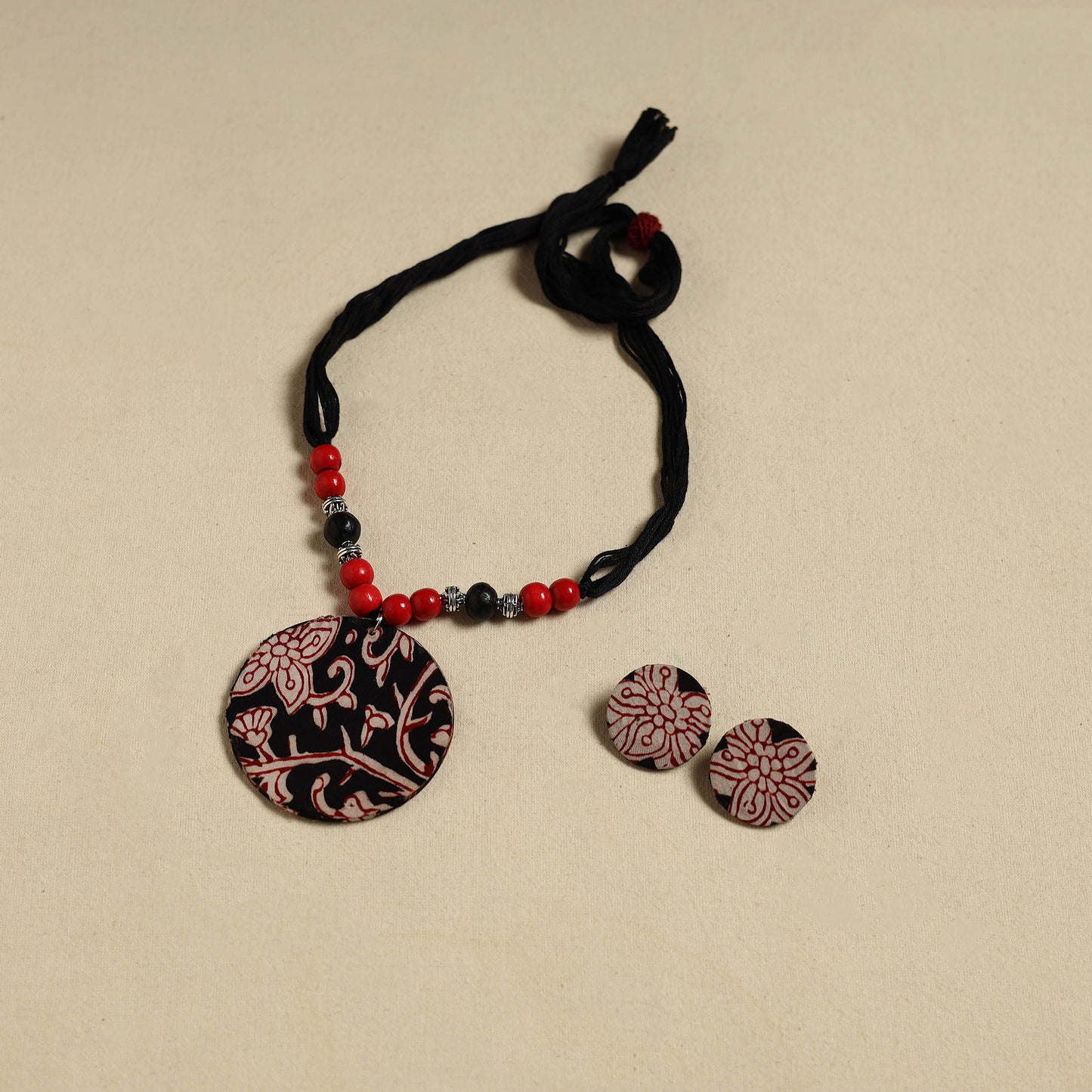 Handcrafted Wooden Beads Fabart Necklace Set 32