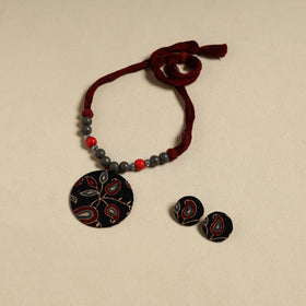 Handcrafted Wooden Beads Fabart Necklace Set 37