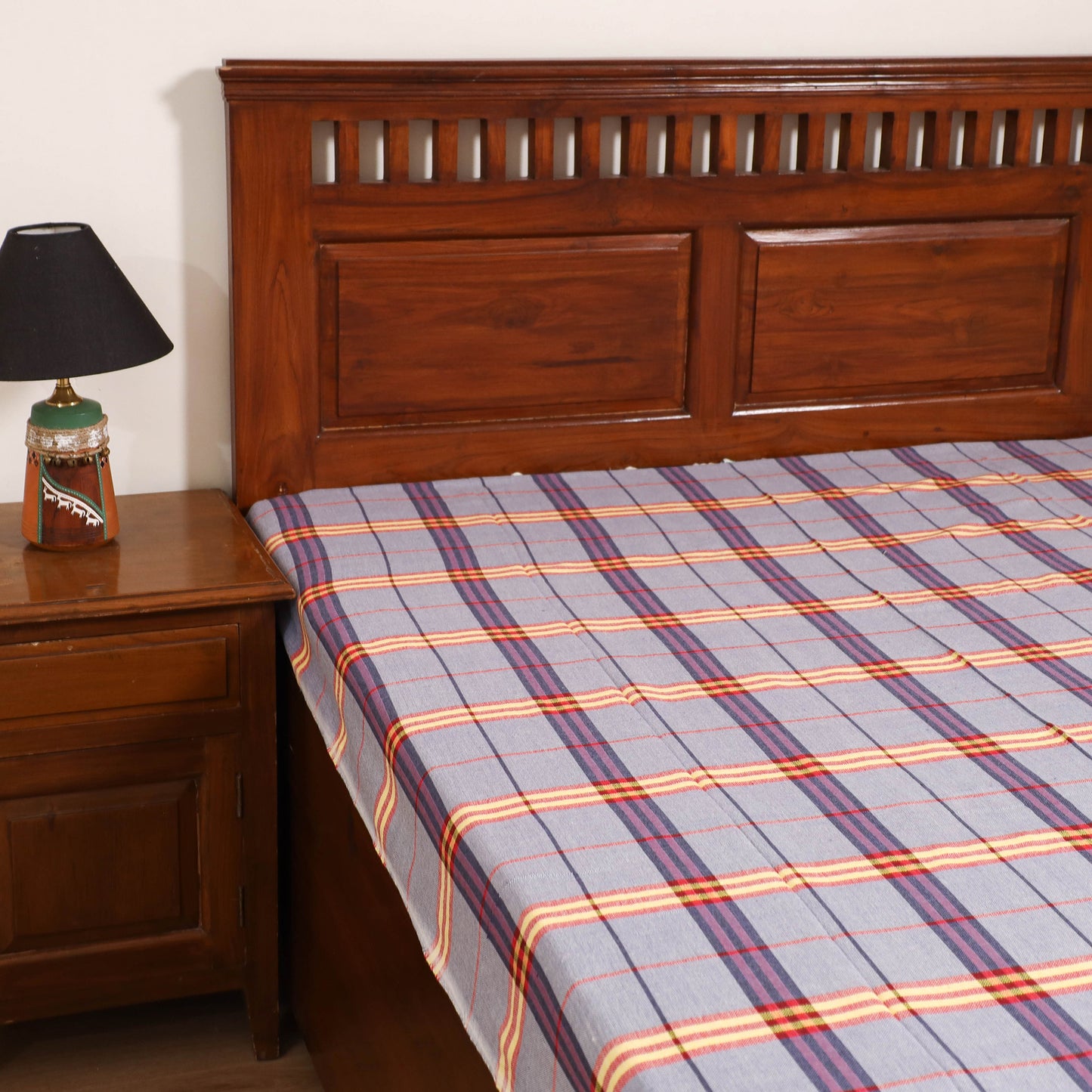 Handloom Cotton Single Bedsheet (90 x 60 in) 323