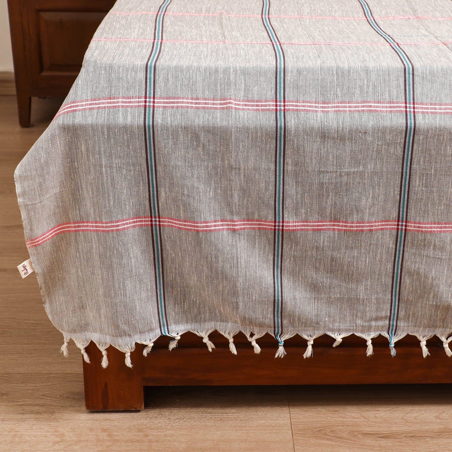 Handloom Cotton Single Bedsheet (90 x 60 in) 325