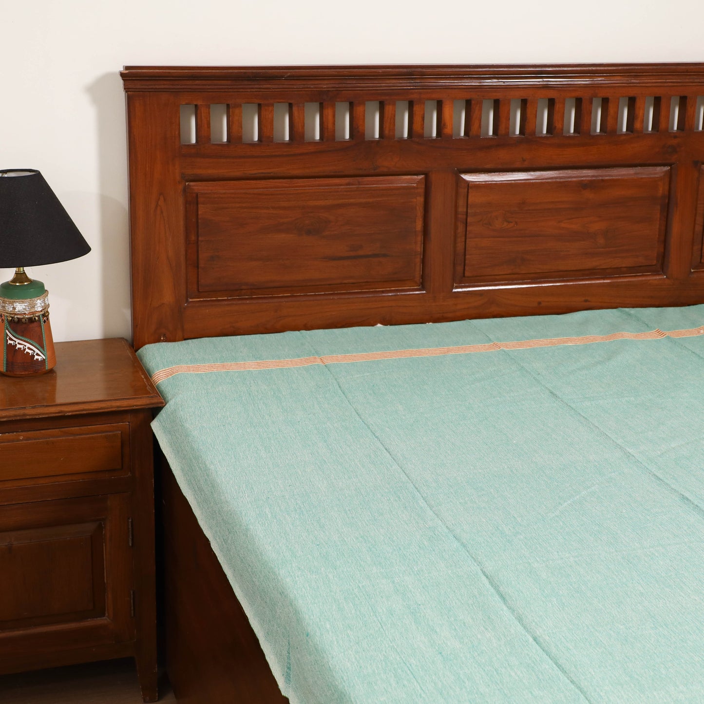 Handloom Cotton Single Bedsheet (90 x 60 in) 332