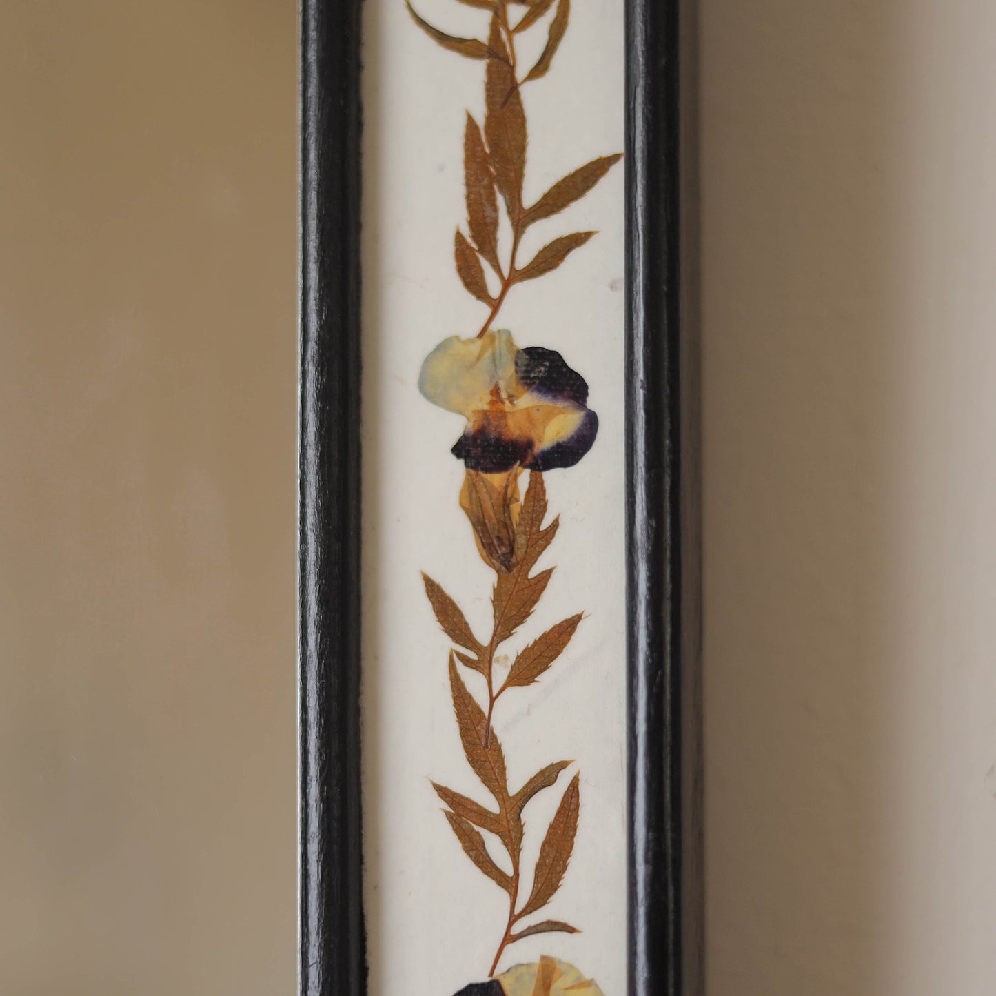 Vertical - Natural Flower Art Work Wooden Wall Mirror (15 x 11 in)