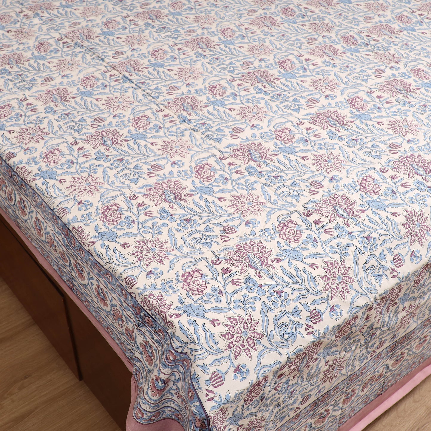 Sanganeri Hand Block Print Cotton Double Bedsheet Set (108 x 90 in) 02