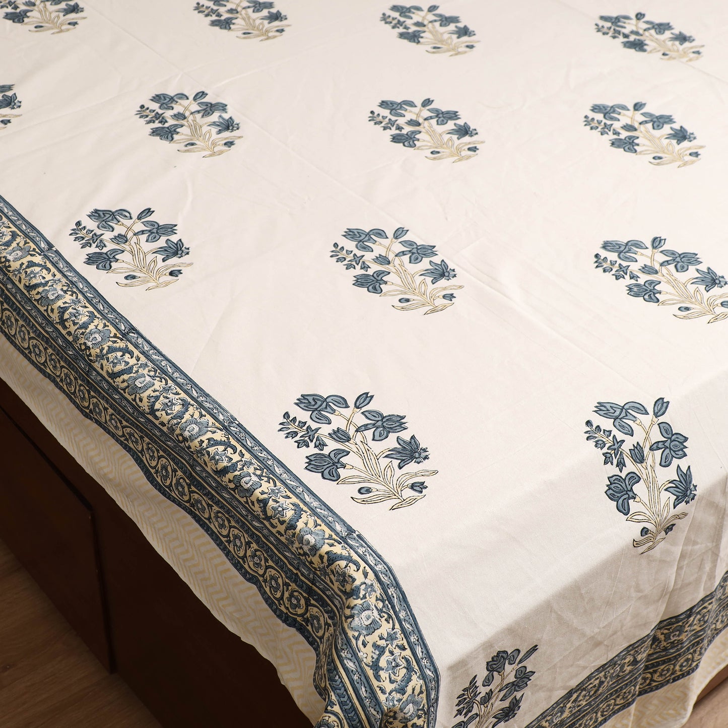 Sanganeri Hand Block Print Cotton Double Bedsheet Set (108 x 90 in) 03