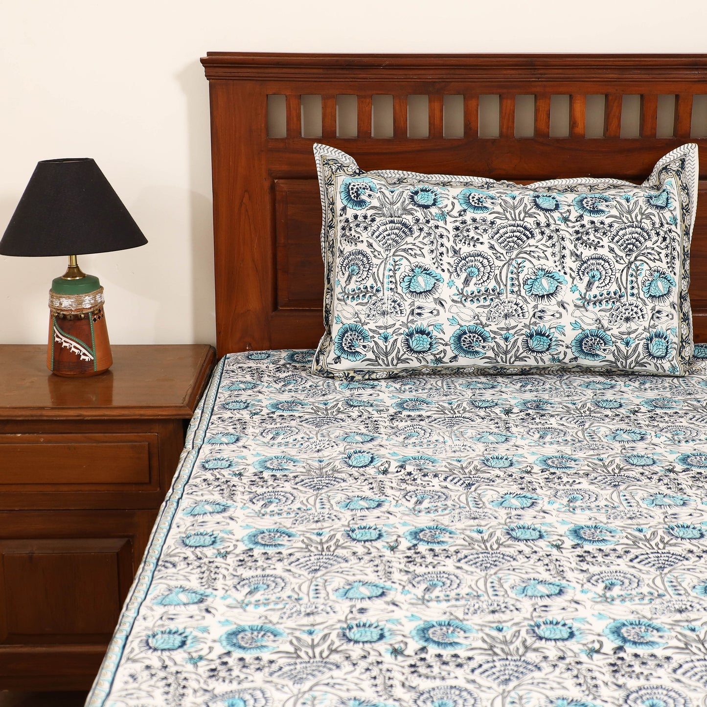 Sanganeri Hand Block Print Cotton Double Bedsheet Set (108 x 90 in) 05