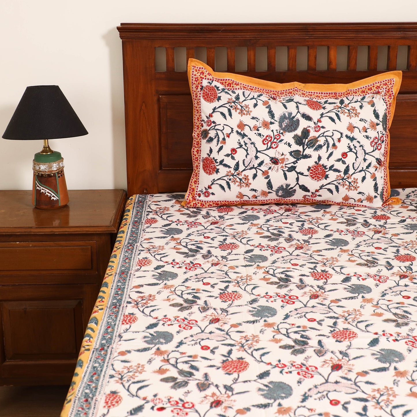 Sanganeri Hand Block Print Cotton Double Bedsheet Set (108 x 90 in) 10