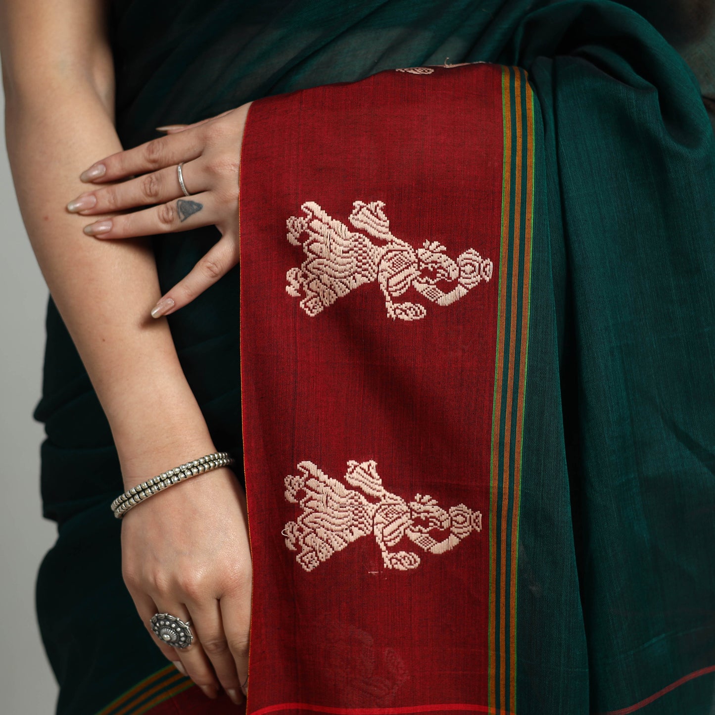 Green - Mercerised Cotton Thread Border Dharwad Saree 17