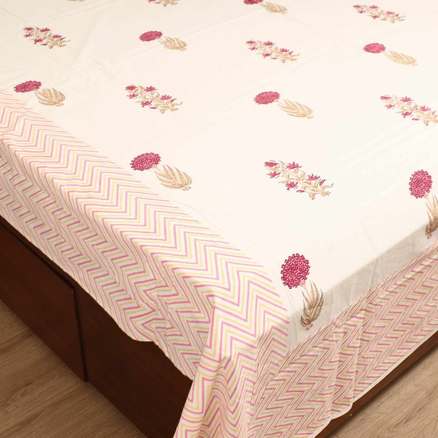Sanganeri Hand Block Print Cotton Double Bedsheet Set (108 x 90 in) 18