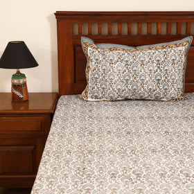 Sanganeri Hand Block Print Cotton Double Bedsheet Set (108 x 90 in) 33