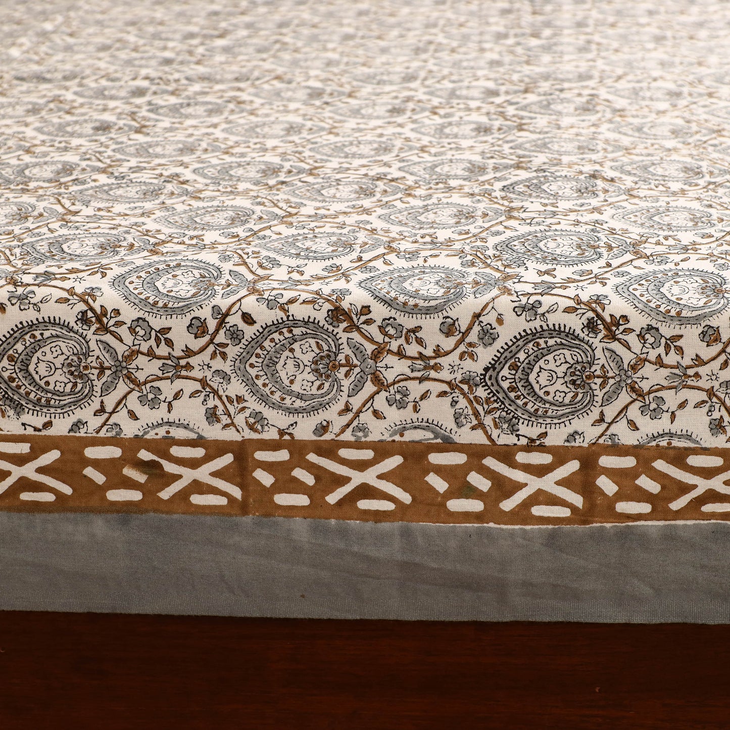 Sanganeri Hand Block Print Cotton Double Bedsheet Set (108 x 90 in) 33