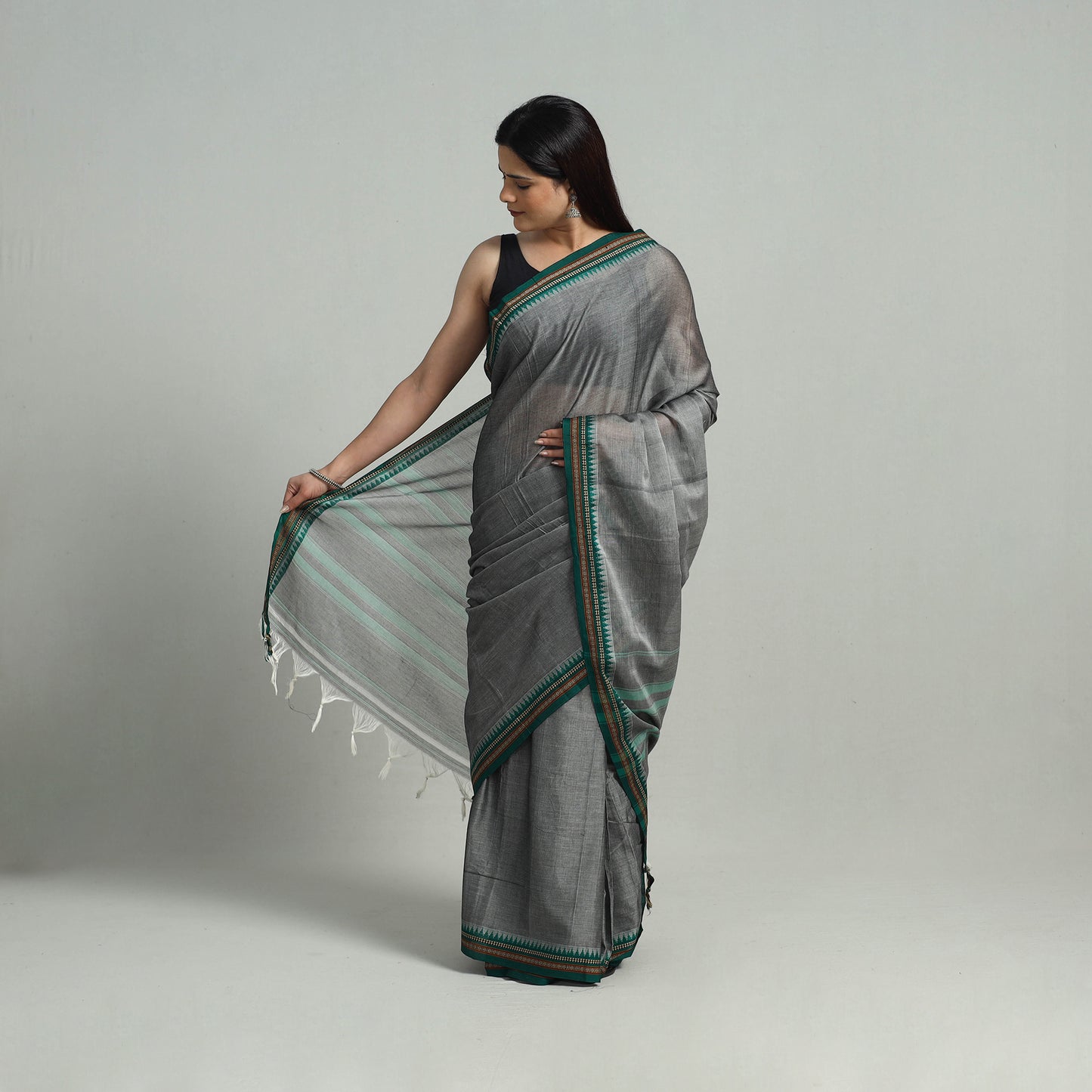 Grey - Mercerised Cotton Thread Border Dharwad Saree 35