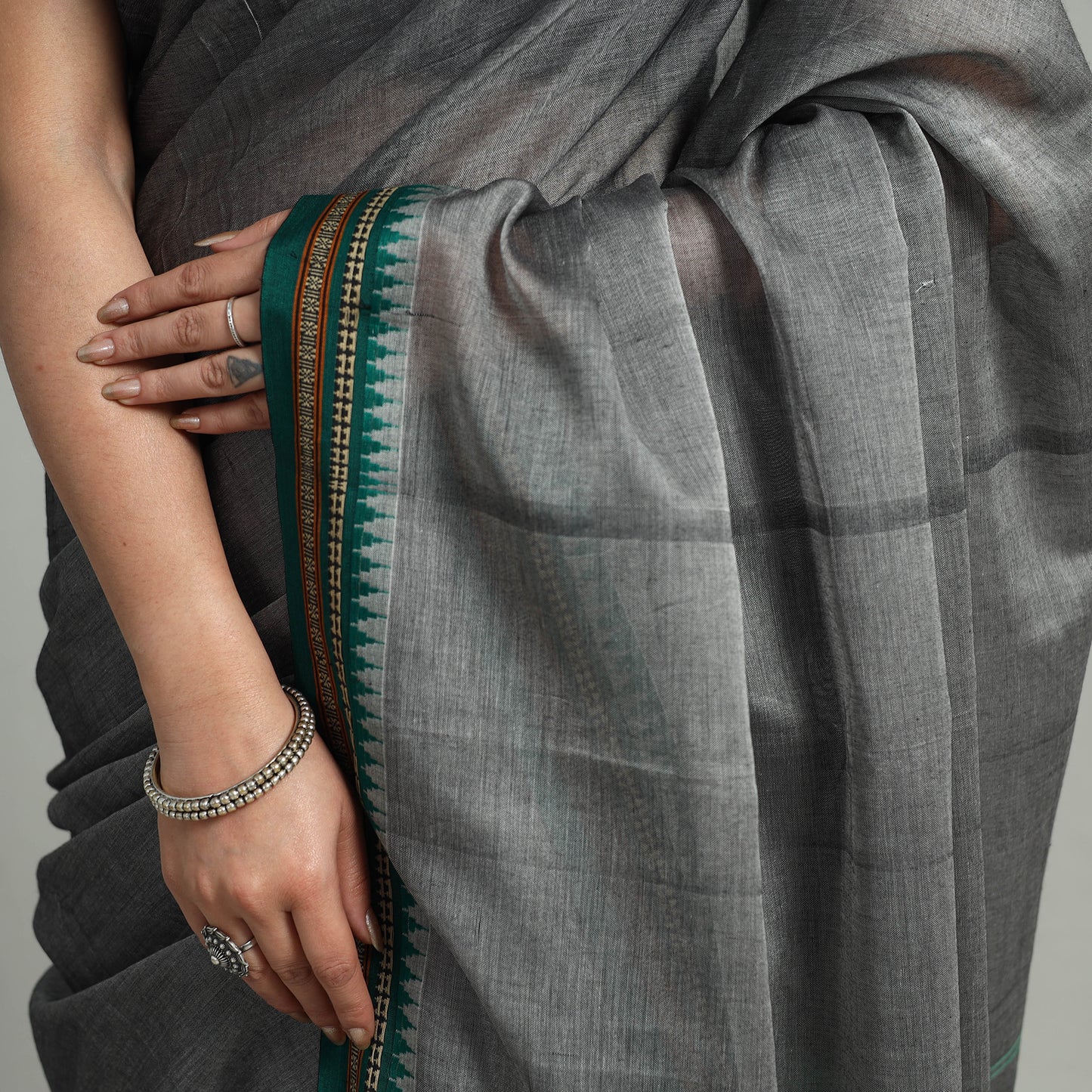 Grey - Mercerised Cotton Thread Border Dharwad Saree 35