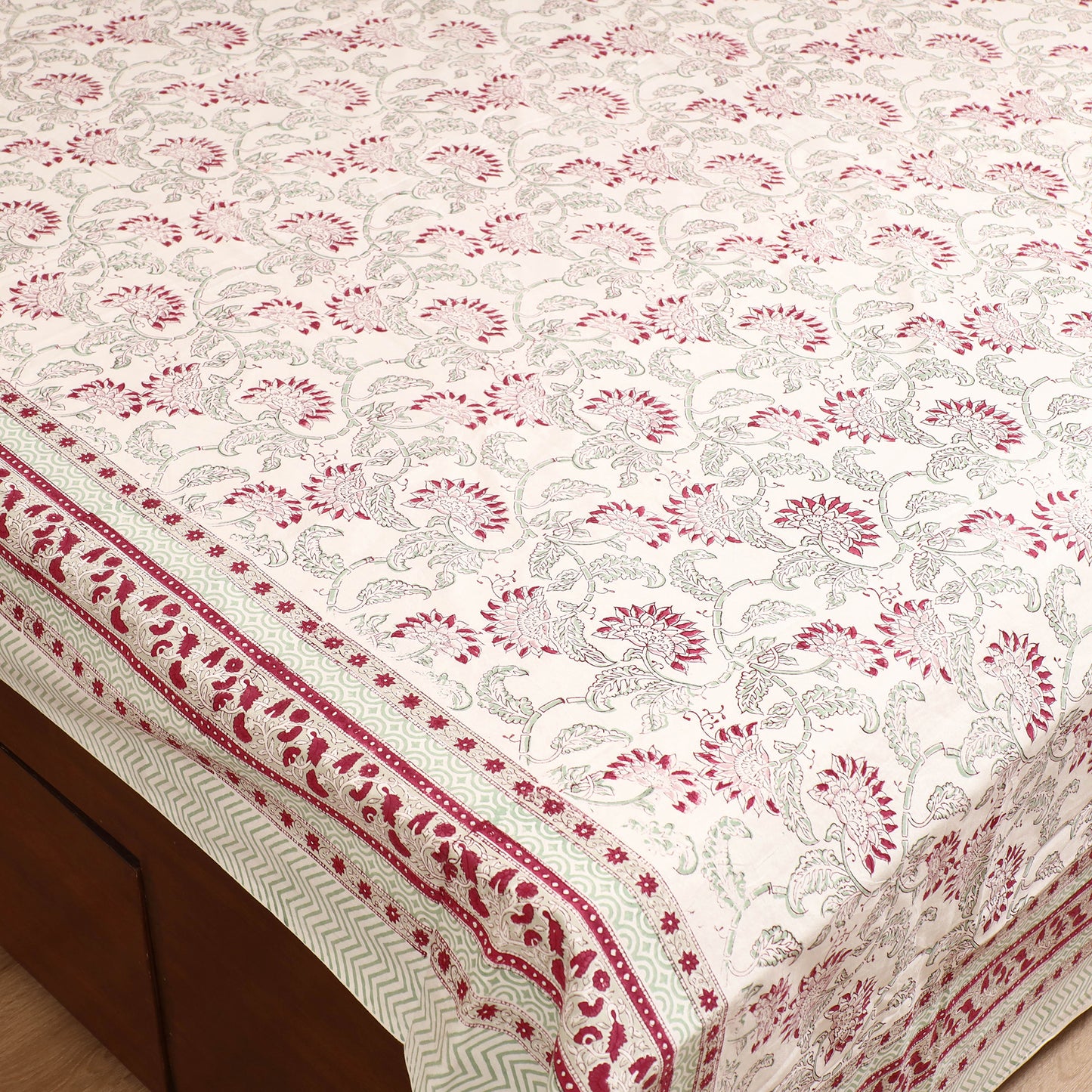 Sanganeri Hand Block Print Cotton Double Bedsheet Set (108 x 90 in) 44