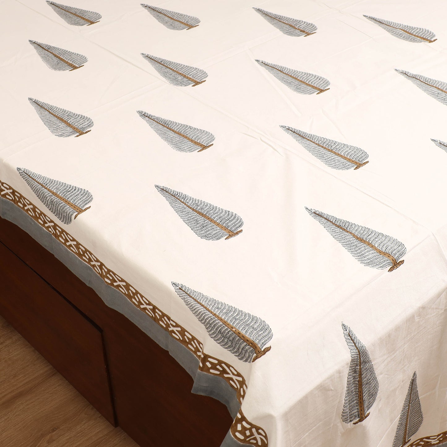 Sanganeri Hand Block Print Cotton Double Bedsheet Set (108 x 90 in) 46