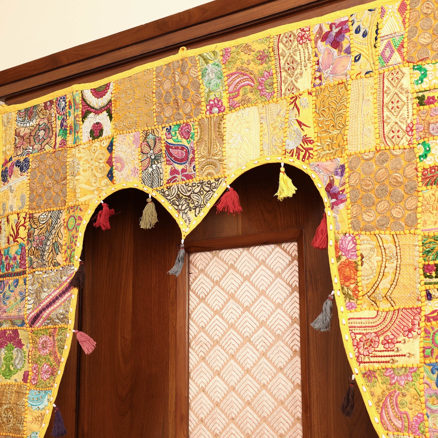 Khambadiya Patchwork Cotton Bandarwal Toran Hanging