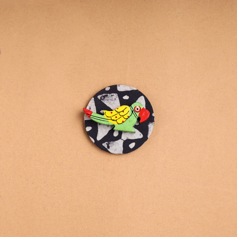 Parrot - Handmade Fabart Wooden Magnet 02