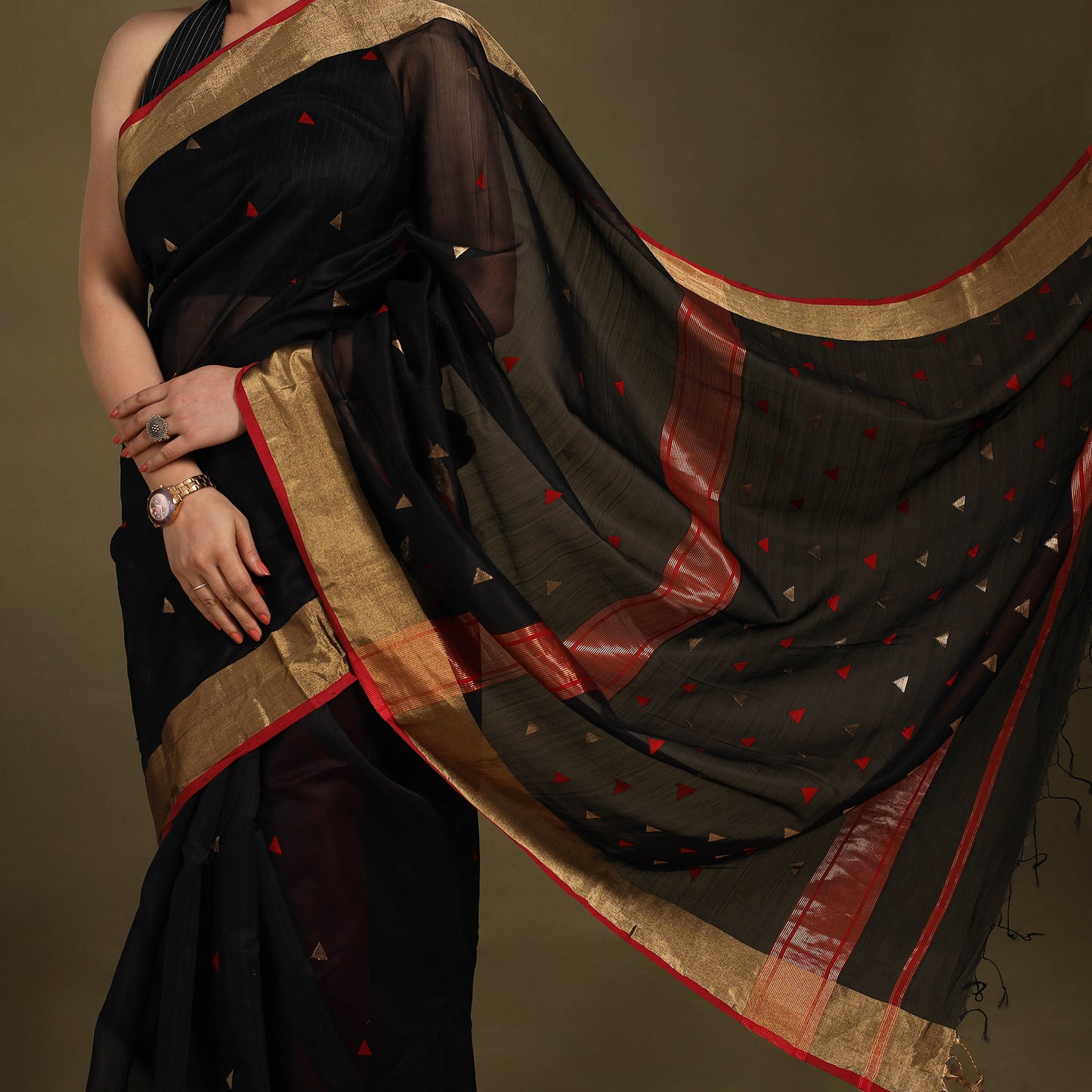 Black - traditional handloom triangle buti silk maheshwari