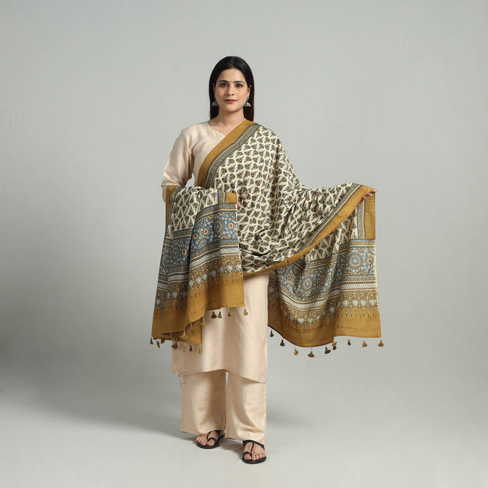 Hand Block Printed Cotton Ajrakh Dupatta 05