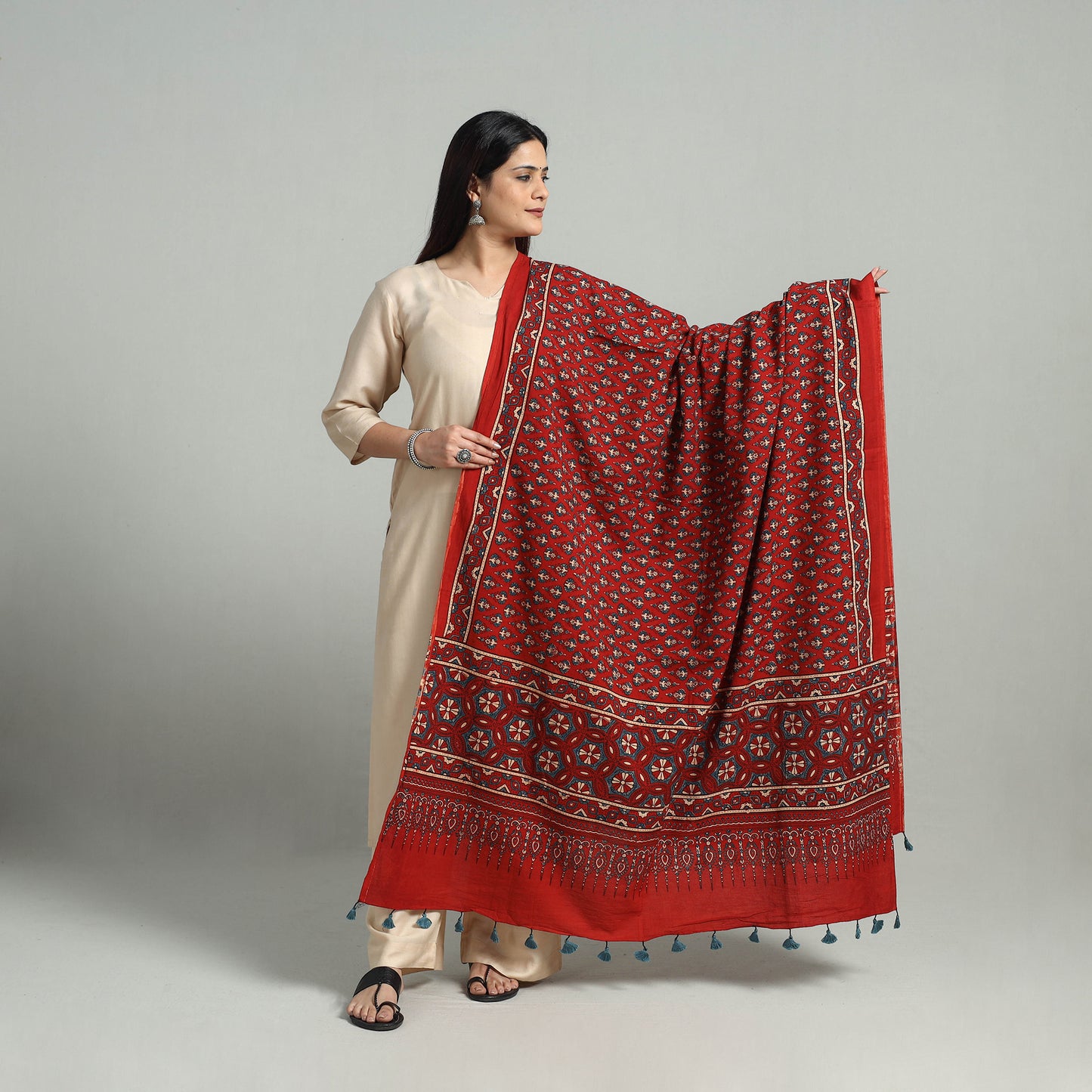 Hand Block Printed Cotton Ajrakh Dupatta 09