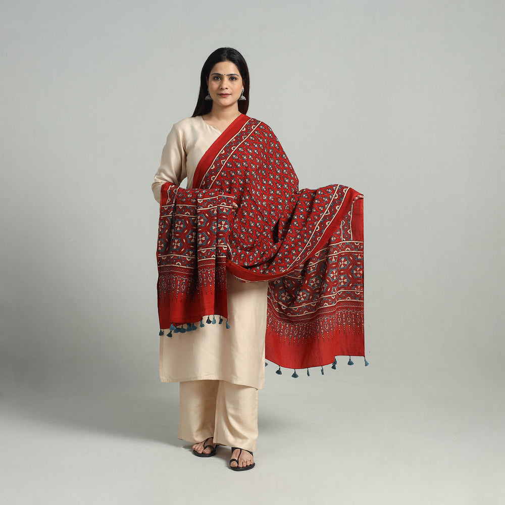 Hand Block Printed Cotton Ajrakh Dupatta 09