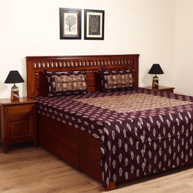 Pochampally Ikat with Kalamkari Patch Cotton Double Bedsheet Set (108 x 90 in) 10