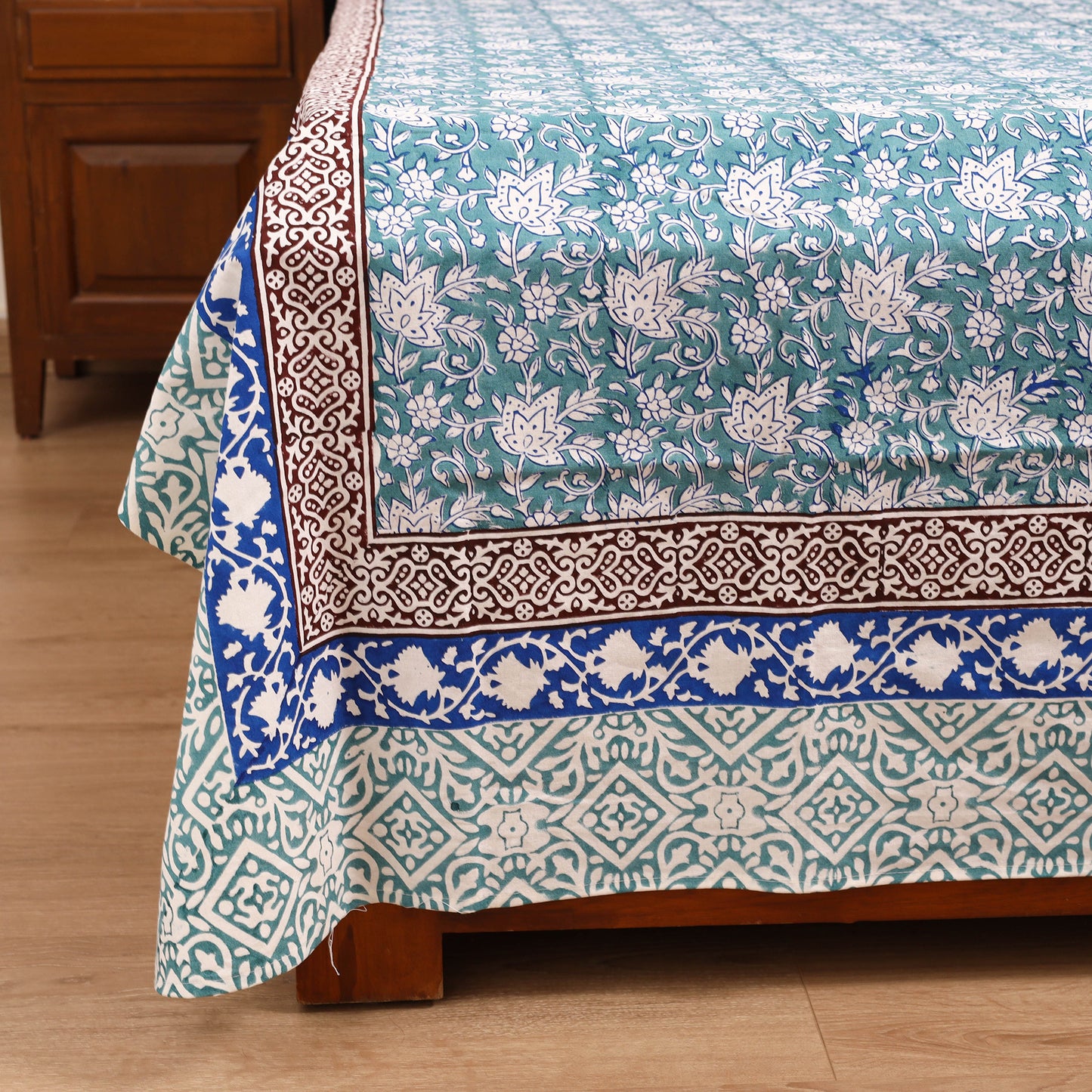 Sanganeri Hand Block Print Cotton Double Bedsheet Set (108 x 90 in) 17