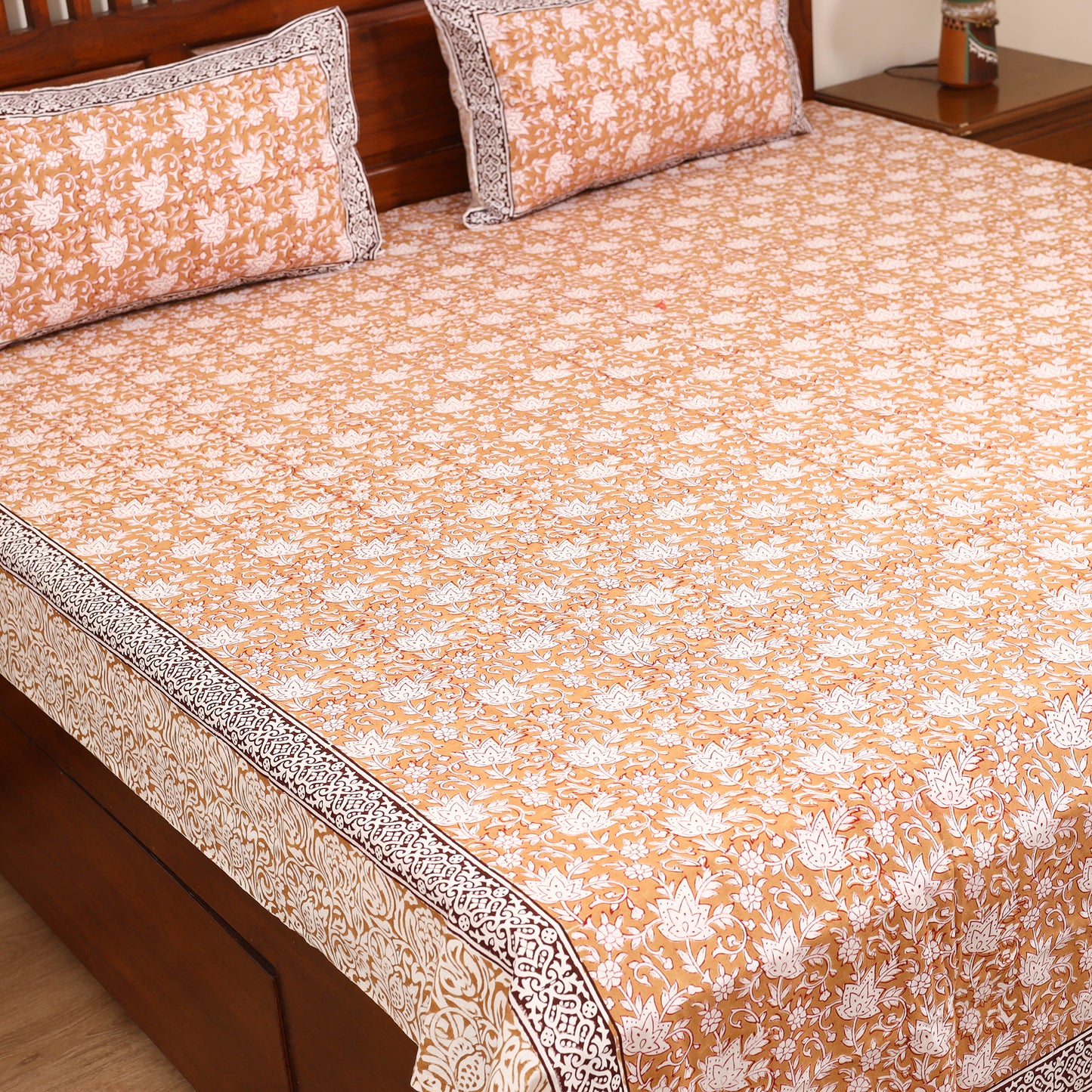Sanganeri Hand Block Print Cotton Double Bedsheet Set (108 x 90 in) 18