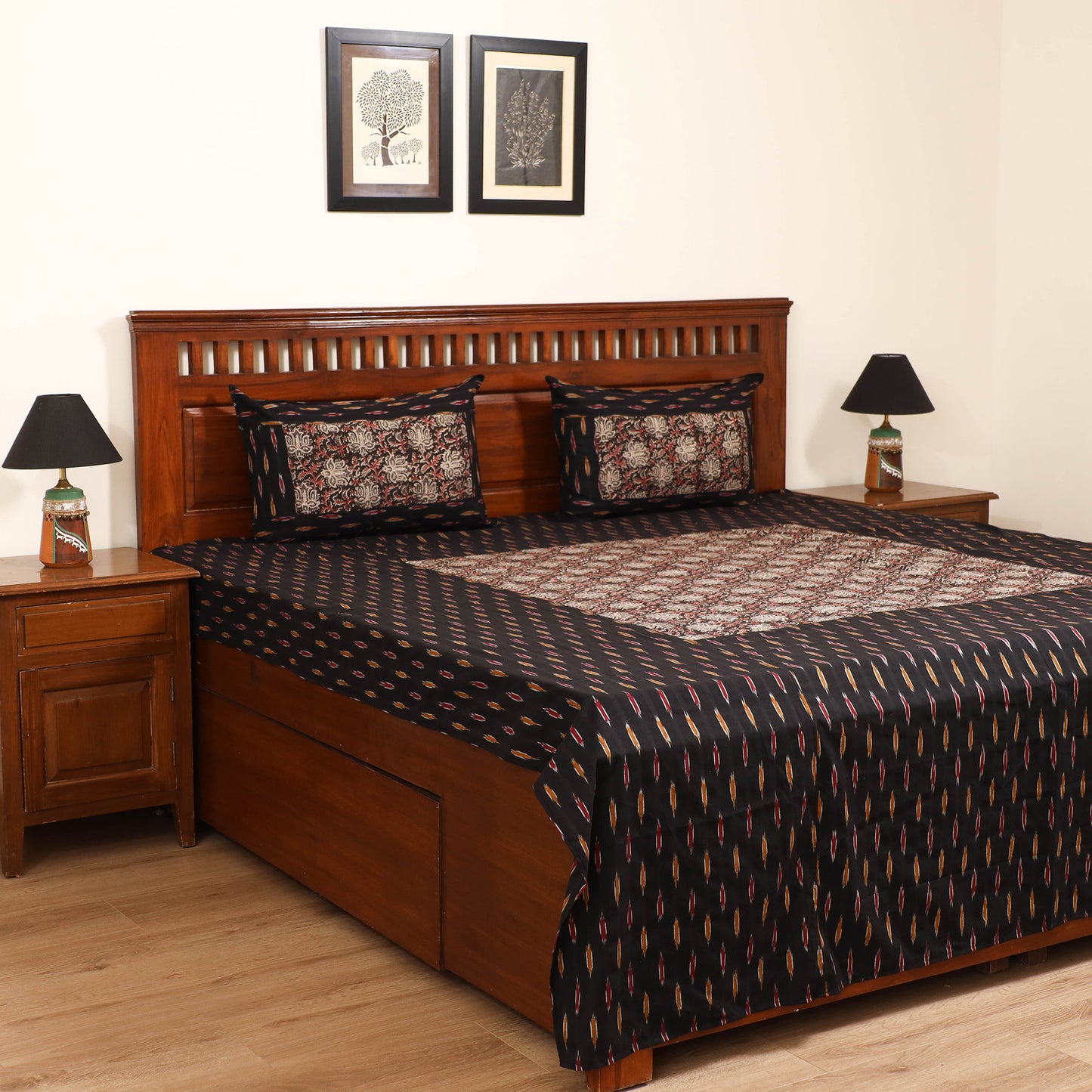 Pochampally Ikat with Kalamkari Patch Cotton Double Bedsheet Set (108 x 90 in) 18