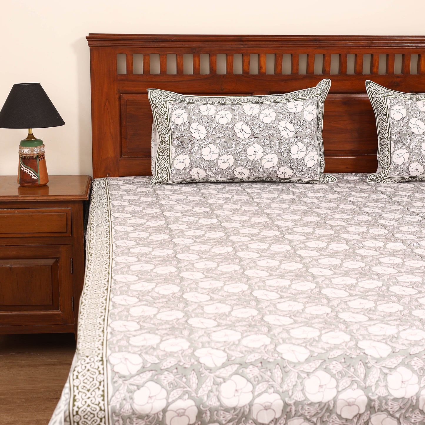 Sanganeri Hand Block Print Cotton Double Bedsheet Set (108 x 90 in) 20