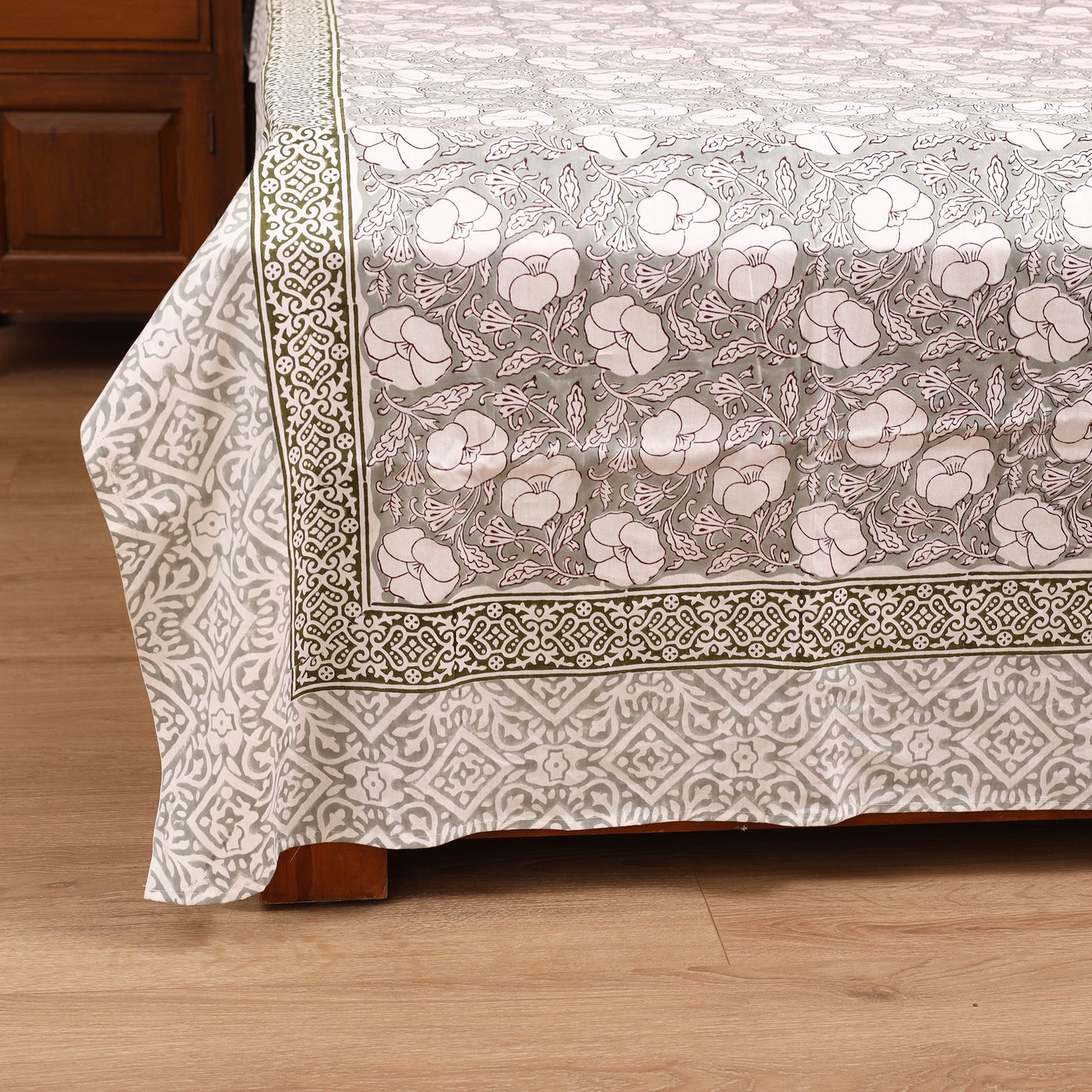 Sanganeri Hand Block Print Cotton Double Bedsheet Set (108 x 90 in) 20