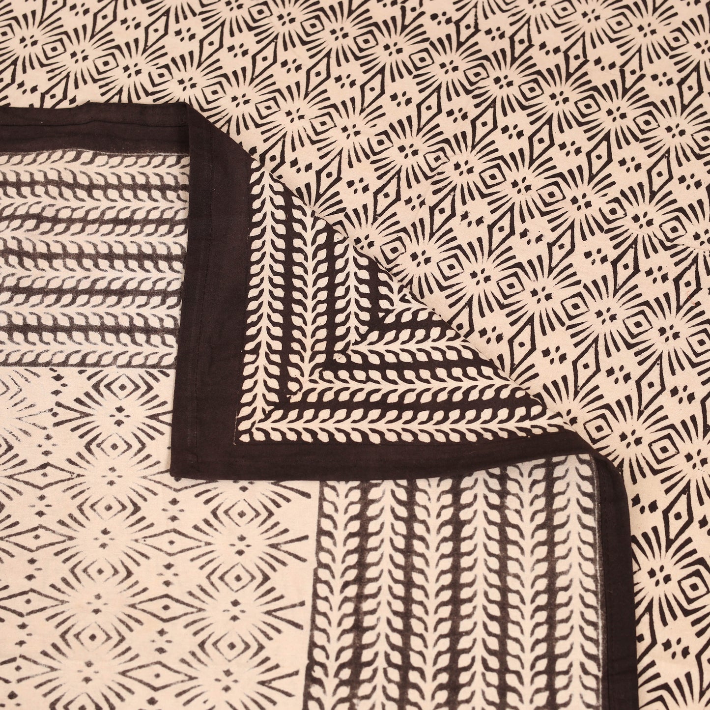 Bagru Hand Block Print Natural Dyed Cotton Single Bedsheet (90 x 60 in) 09