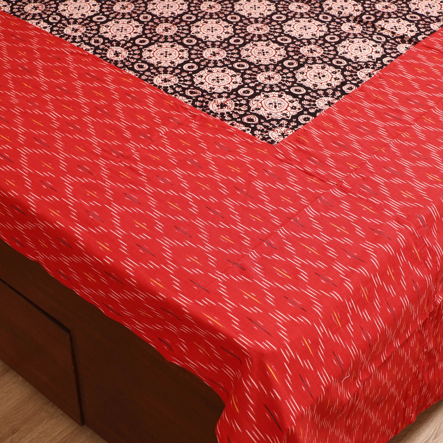 Pochampally Ikat with Bagh Patch Cotton Double Bedsheet Set (108 x 90 in) 33