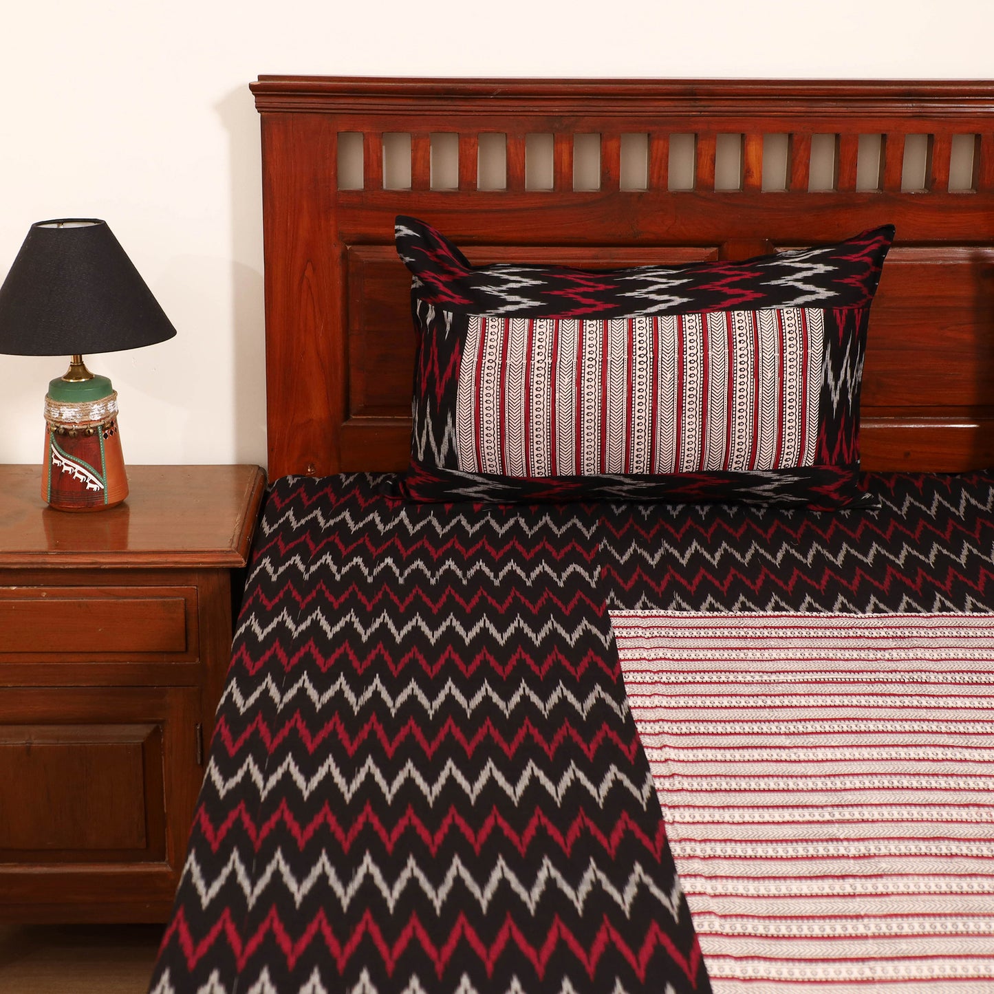 Pochampally Ikat with Bagh Patch Cotton Double Bedsheet Set (108 x 90 in) 38