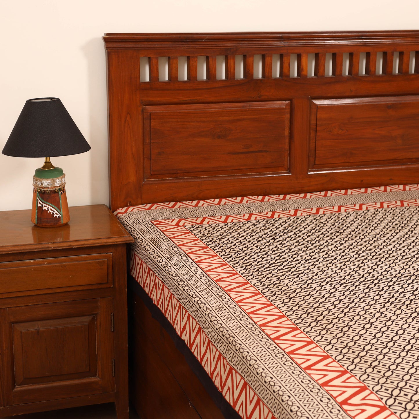 Bagru Hand Block Print Natural Dyed Cotton Single Bedsheet (90 x 60 in) 02