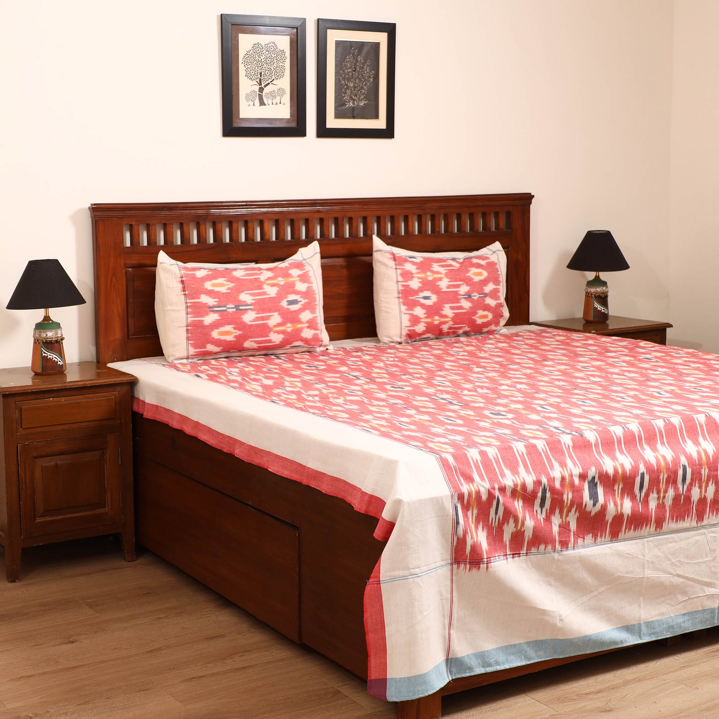 Pochampally Ikat Weave Cotton Double Bedsheet Set (108 x 90 in) 29