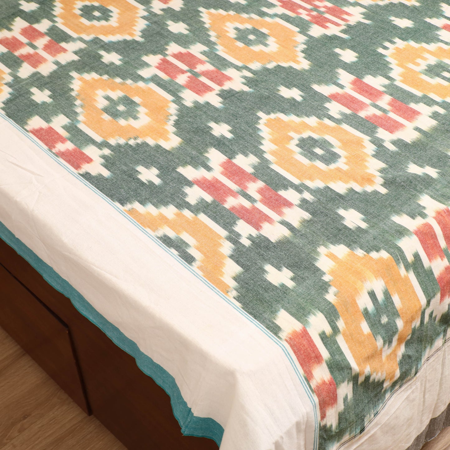 Pochampally Ikat Weave Cotton Double Bedsheet Set (108 x 90 in) 35