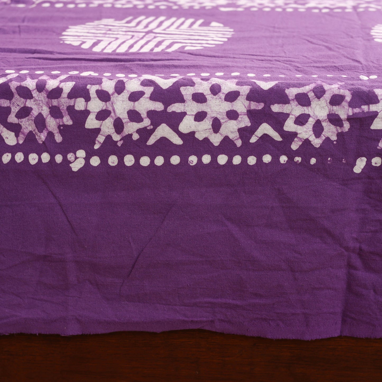 Hand Block Batik Print Cotton Double Bedsheet Set (108 x 90 in) 01