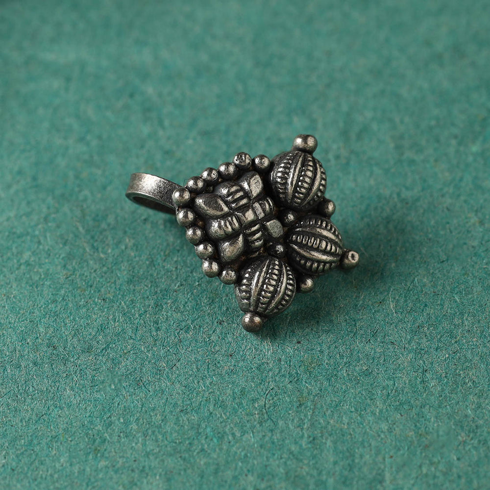 Antique Padma Sterling Silver Nosepin