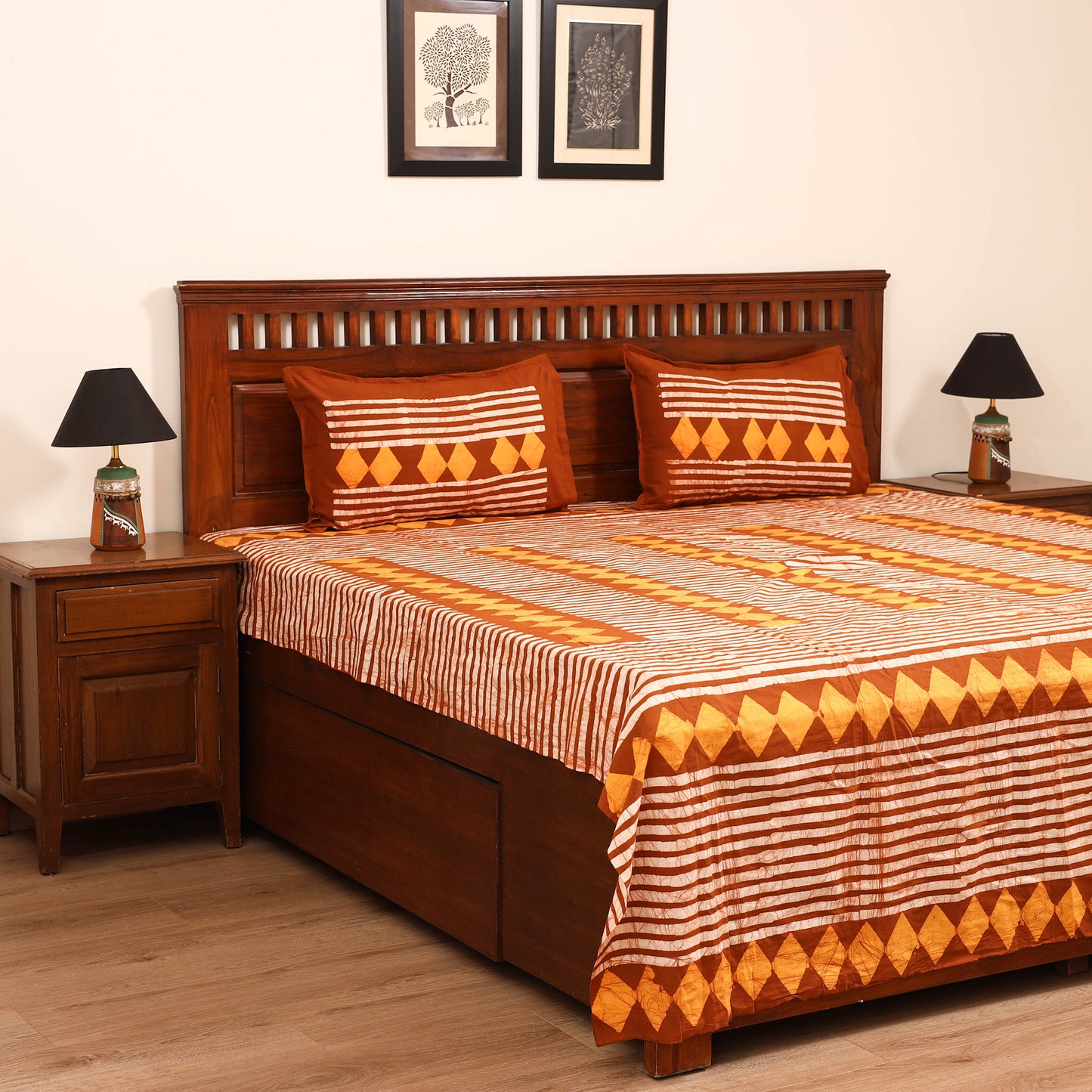 Hand Block Batik Print Cotton Double Bedsheet Set (108 x 90 in) 03