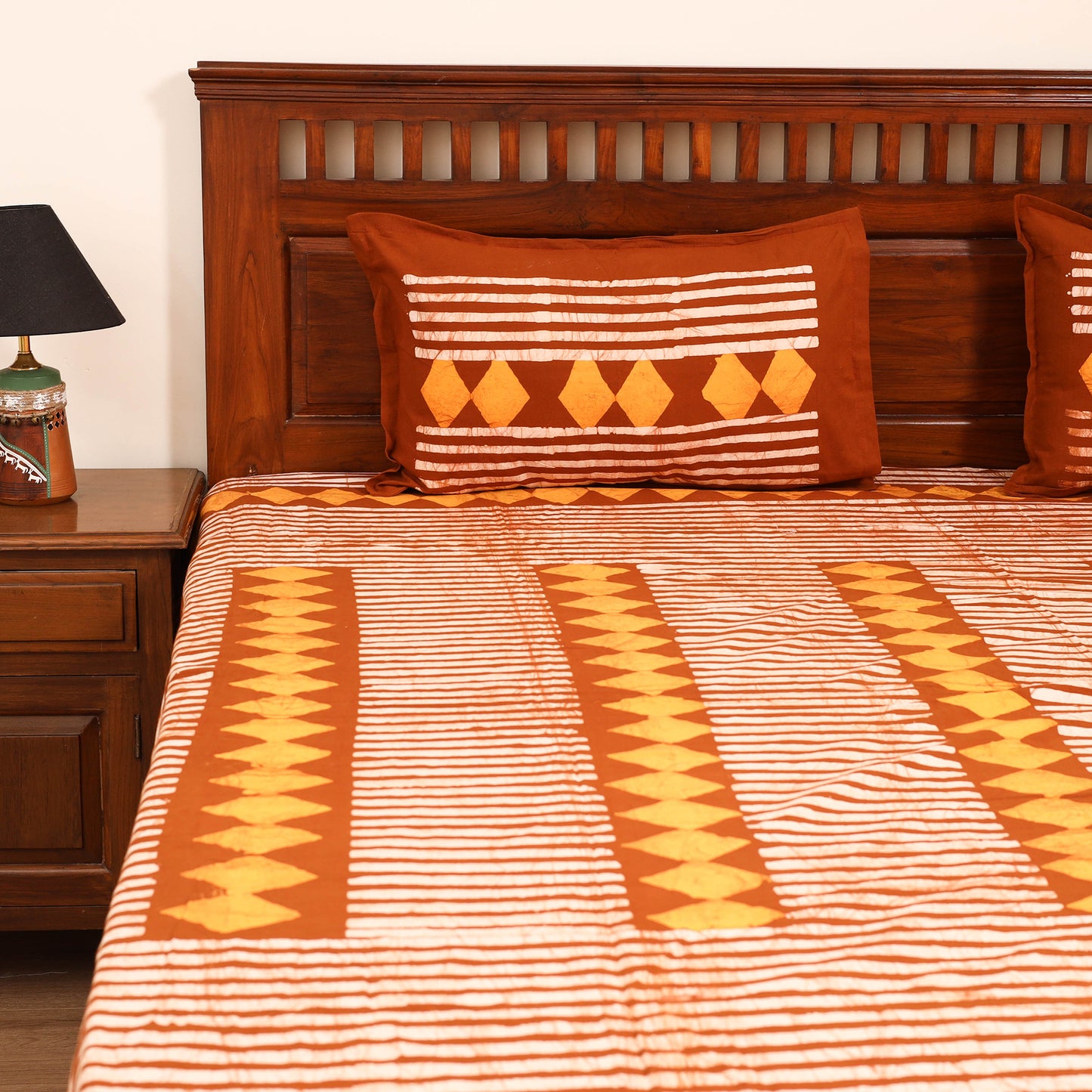 Hand Block Batik Print Cotton Double Bedsheet Set (108 x 90 in) 03