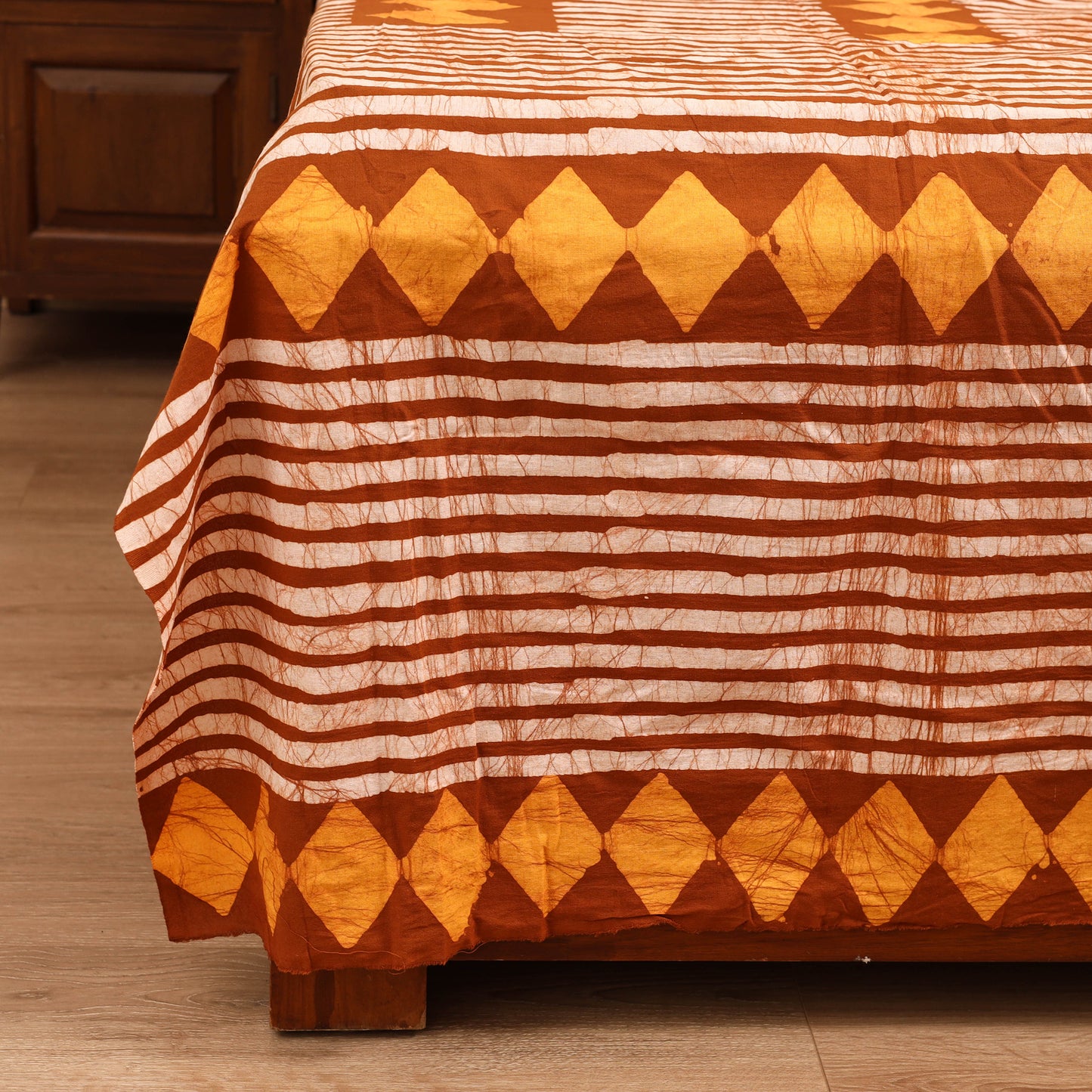 Hand Block Batik Print Cotton Double Bedsheet Set (108 x 90 in) 03