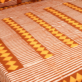 Hand Block Batik Print Cotton Double Bedsheet Set (108 x 90 in) 03