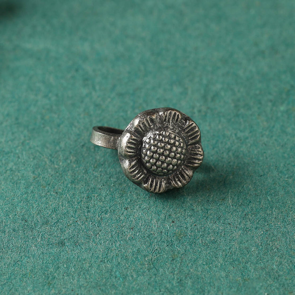 Antique Padma Sterling Silver Nosepin